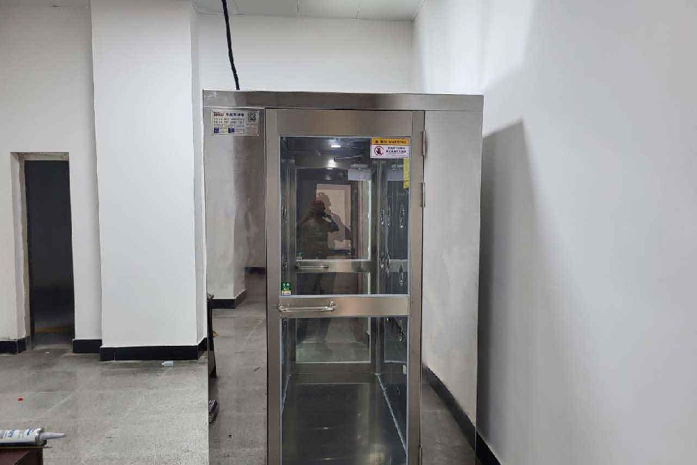 風淋室制造廠家電話