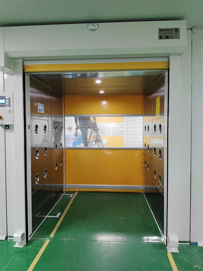 上海問多機械有限公司安裝風(fēng)淋室